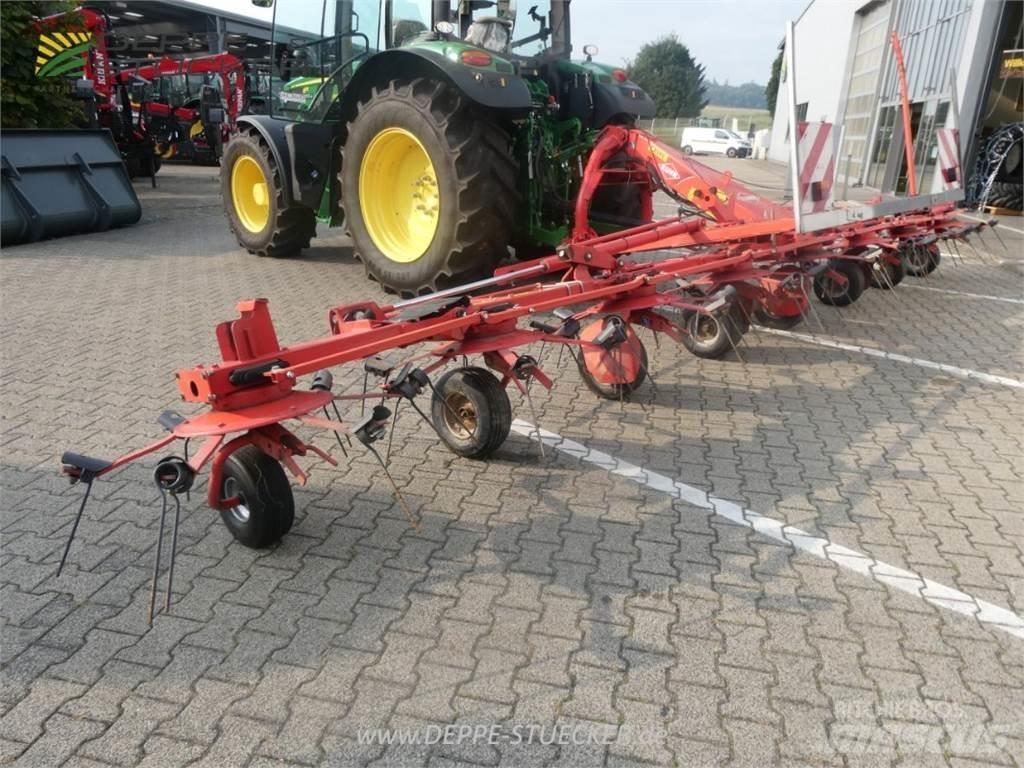 Kuhn GF 8702 Grābekļi un siena ārdītāji