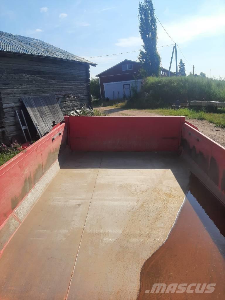 Kire Steel 10 Pašizgāzēju piekabes