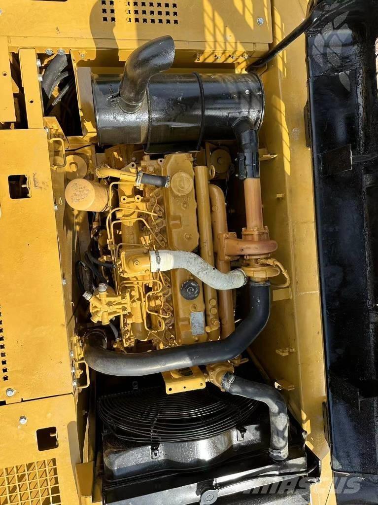 CAT 320 B Kāpurķēžu ekskavatori