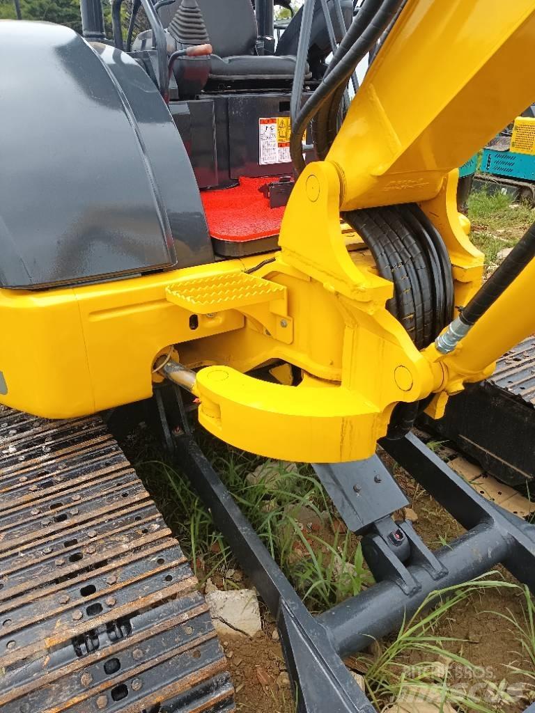 Komatsu PC 40 Kāpurķēžu ekskavatori