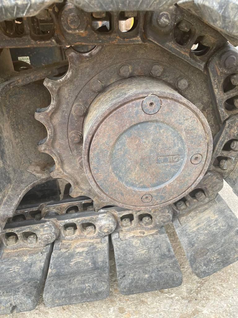 Komatsu PC80MR-5E0 Vidēja lieluma ekskavatori 7 t - 12 t
