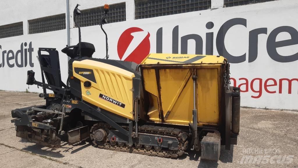 Bomag BF 200 C-2 Asfalta klājēji