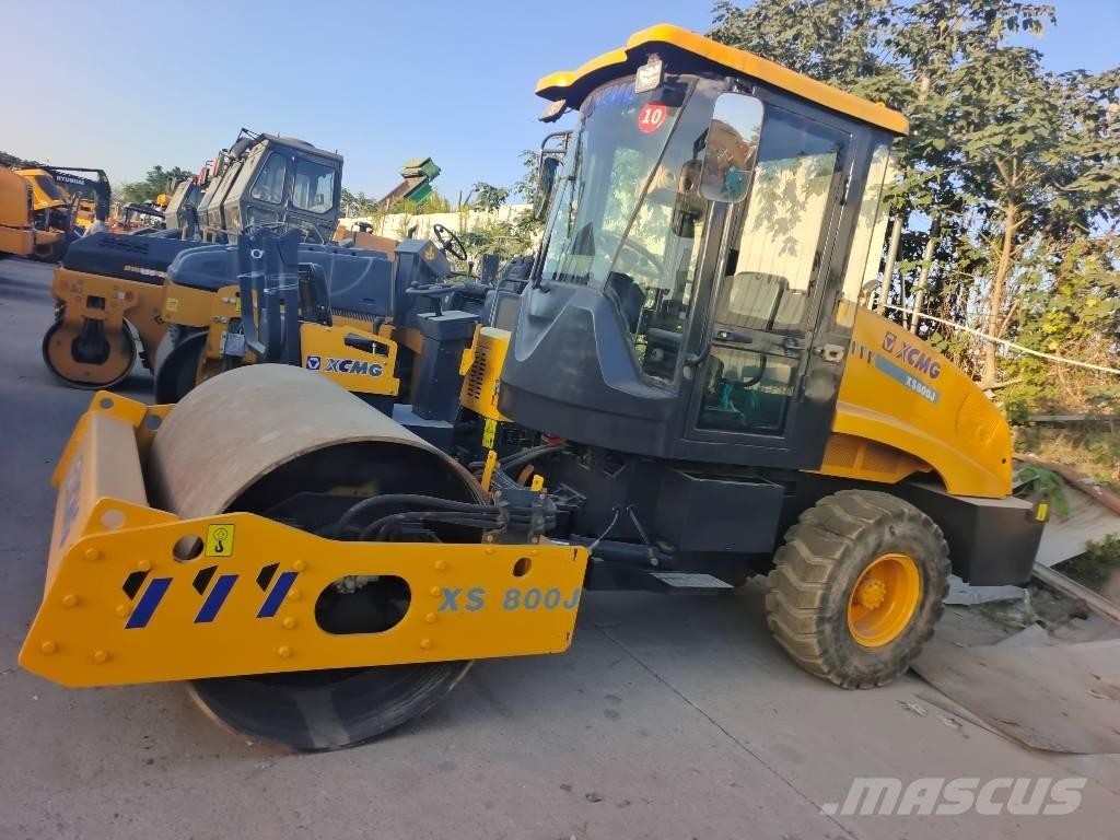 XCMG XS 800J Vienvalča grunts veltņi
