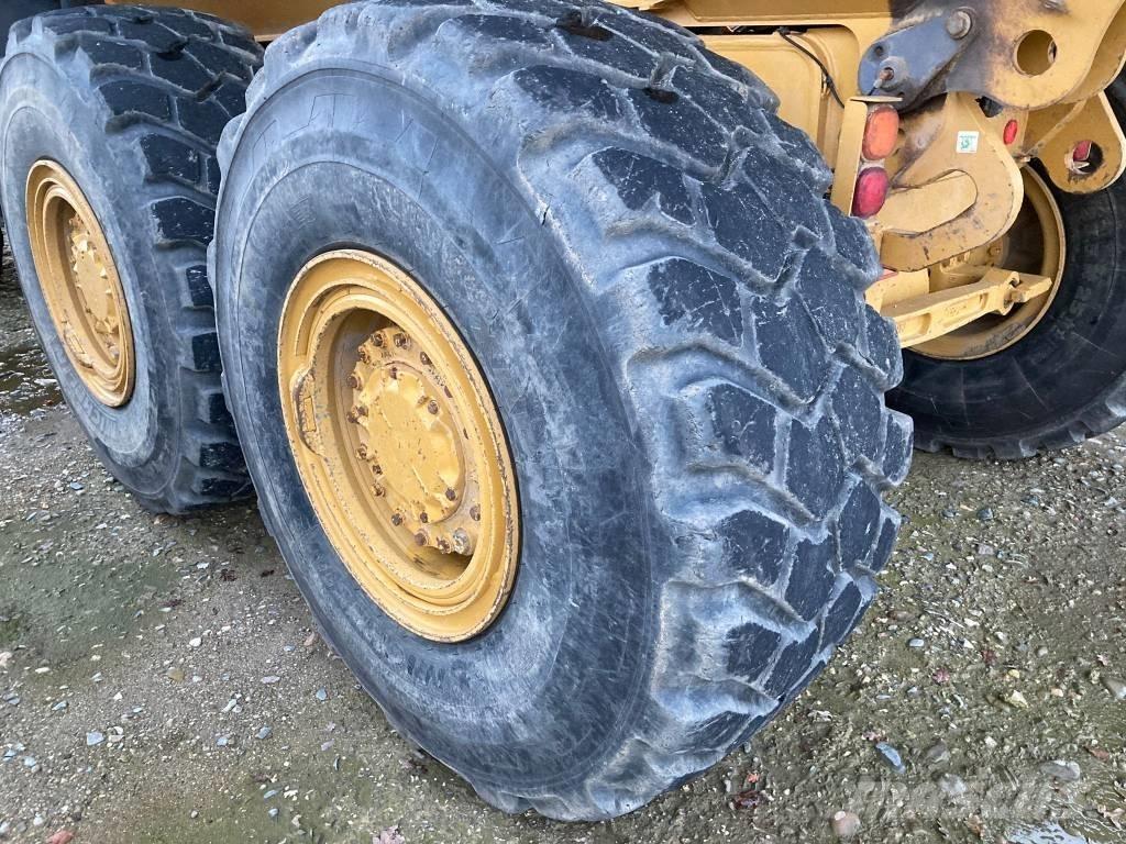 CAT 730 C Artikulētie pašizgāzēji