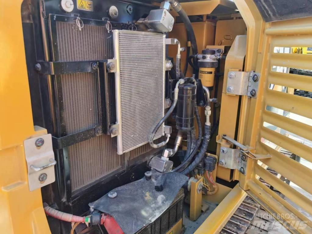 CAT 305.5E2 Kāpurķēžu ekskavatori
