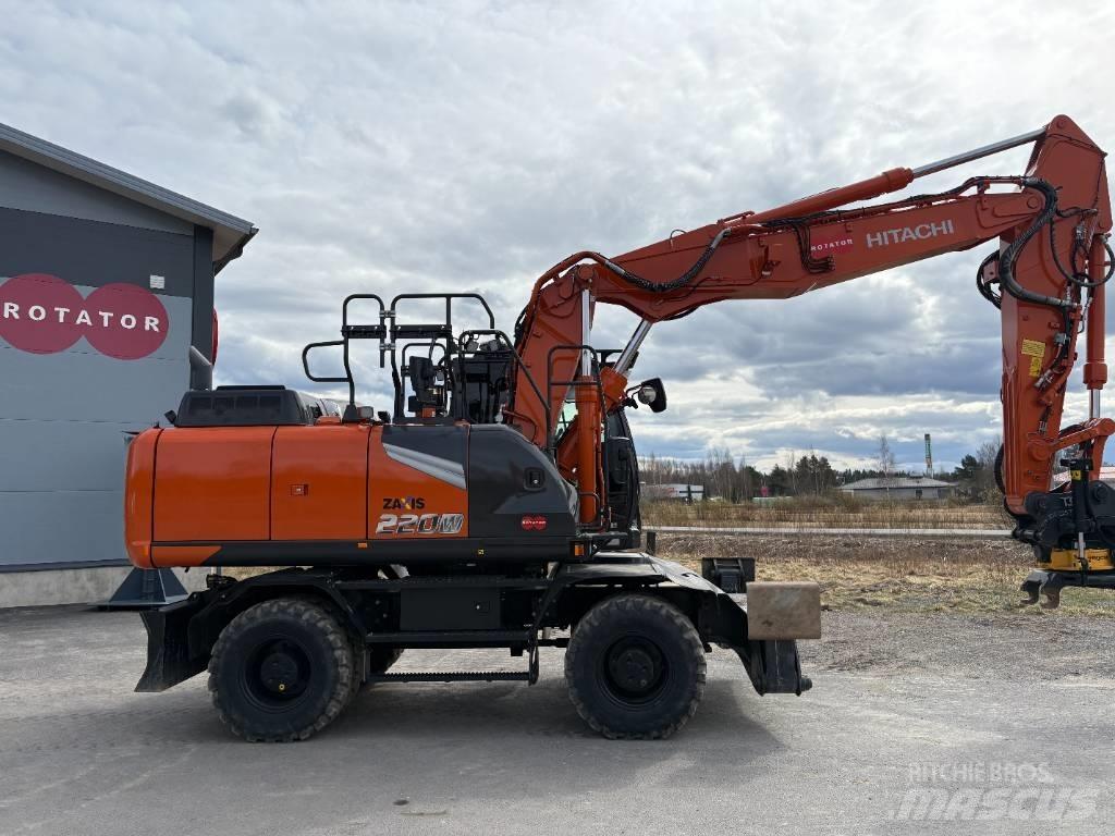 Hitachi ZX220W-7 2P Ekskavatori uz riteņiem