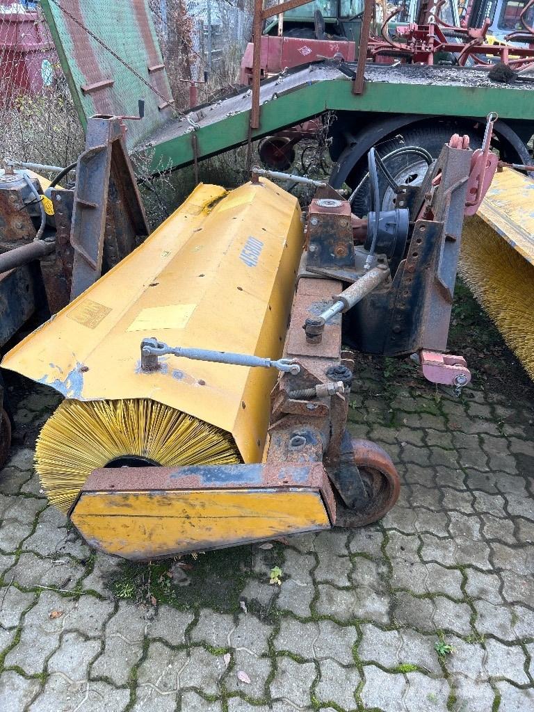 GMR FF2200 SPS Ielu tīrīšanas mašīnas