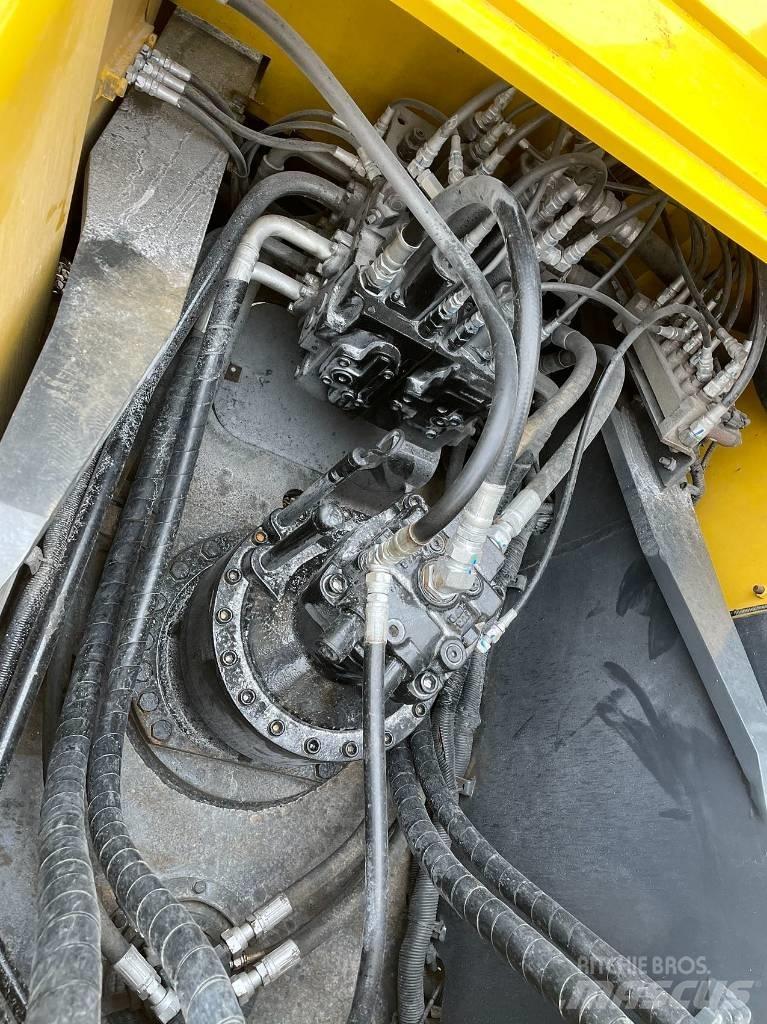 Kobelco SK 250 Kāpurķēžu ekskavatori