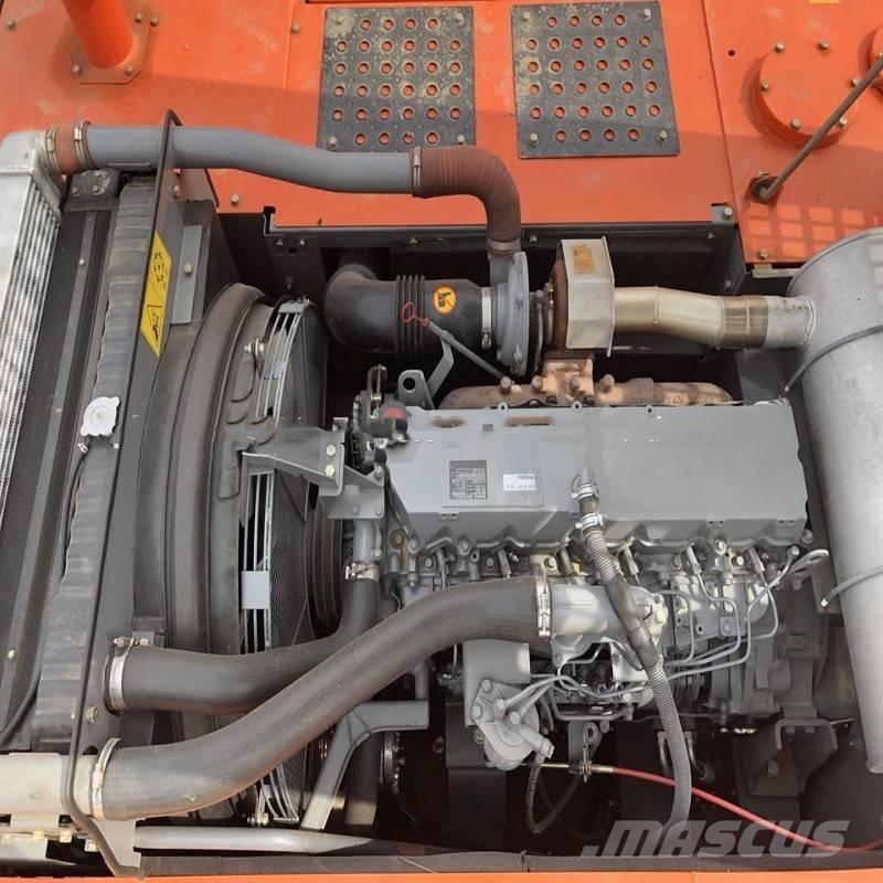 Hitachi zx350 Kāpurķēžu ekskavatori