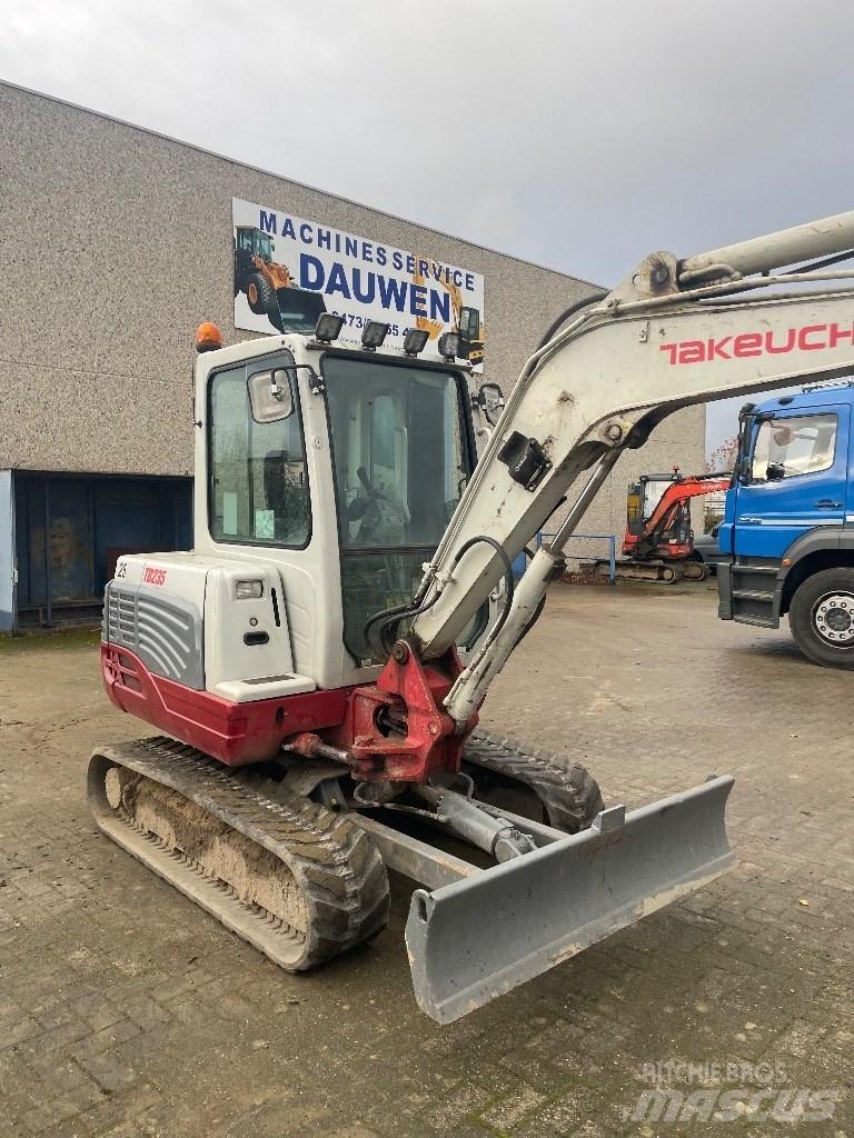 Takeuchi TB 235 Mini ekskavatori < 7 t