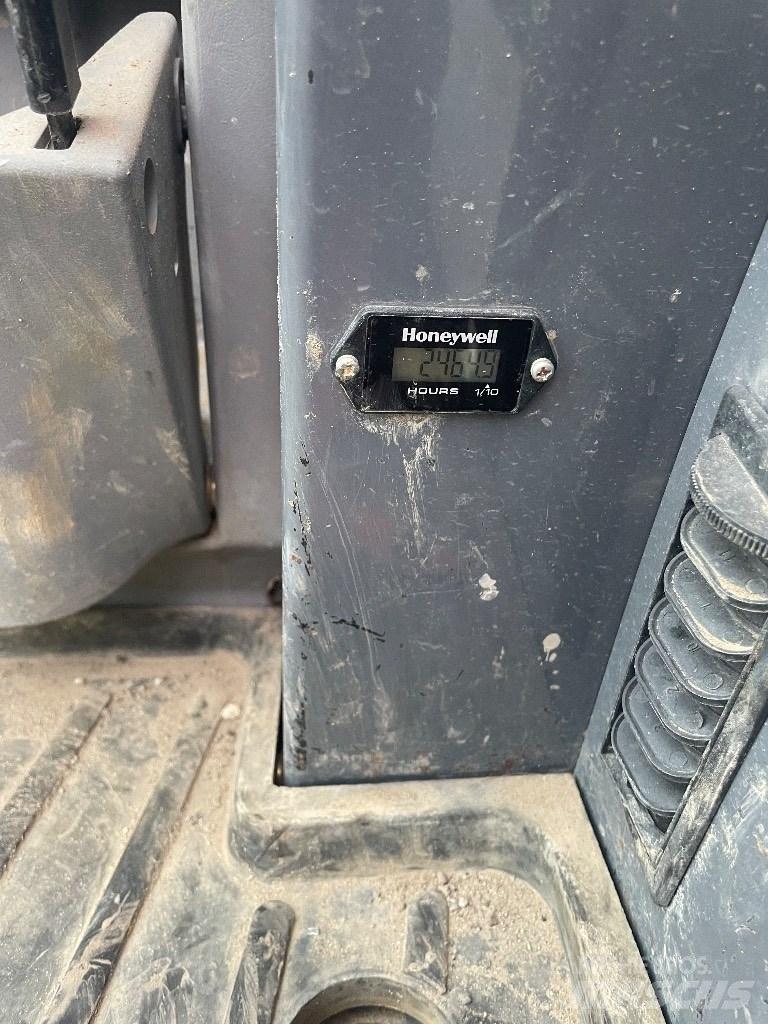 Takeuchi TB 235 Mini ekskavatori < 7 t
