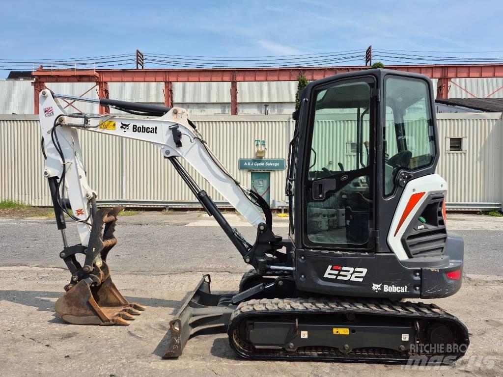 Bobcat E 32i Mini ekskavatori < 7 t