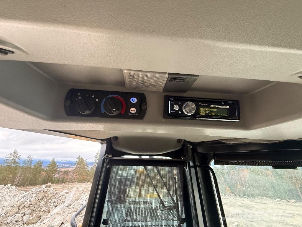 CAT D 8 T Kāpurķēžu buldozeri