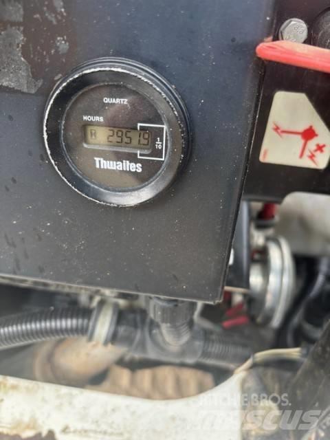 Thwaites MACH 477 Mini pašizgāzēji