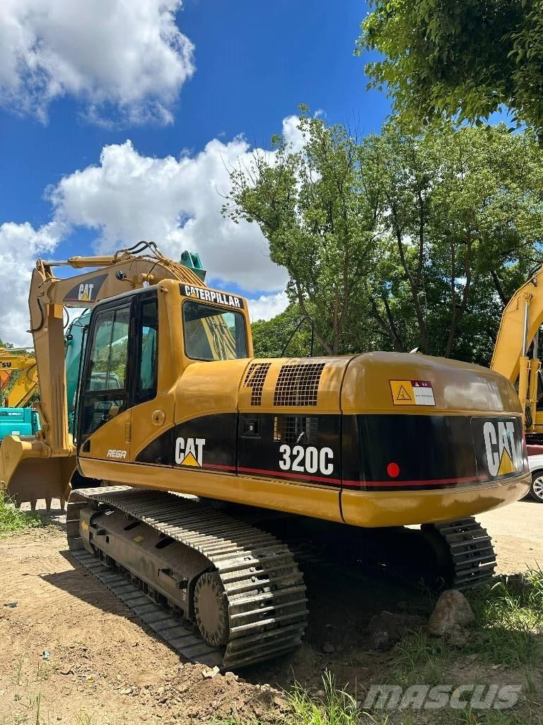 CAT CAT320C Vidēja lieluma ekskavatori 7 t - 12 t