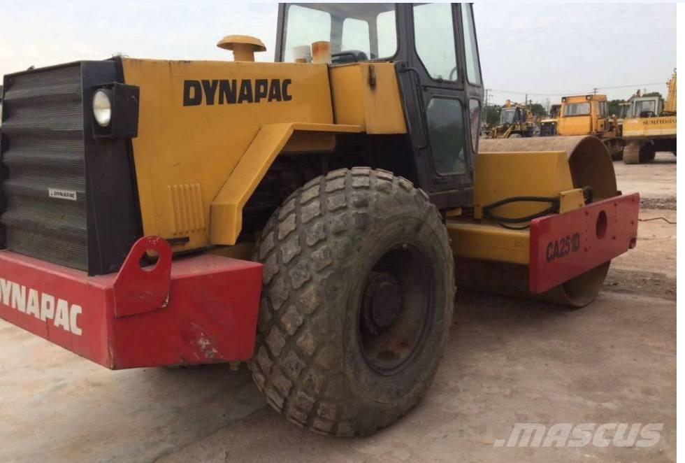 Dynapac CA 251 D Vienvalča grunts veltņi