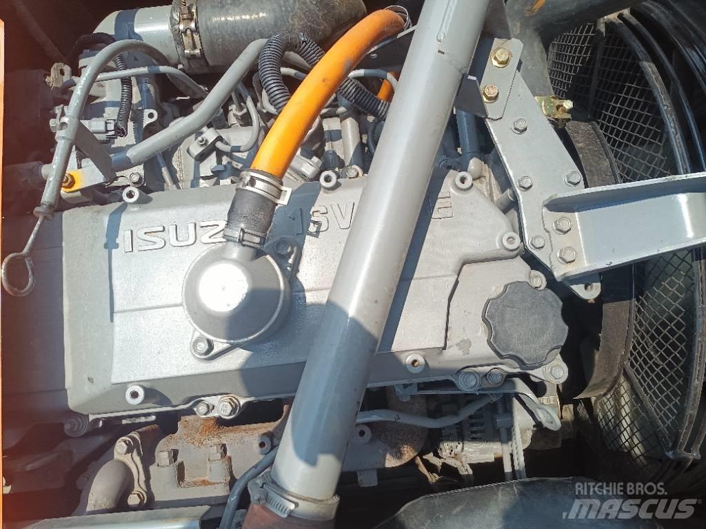 Hitachi ZX 240 Kāpurķēžu ekskavatori
