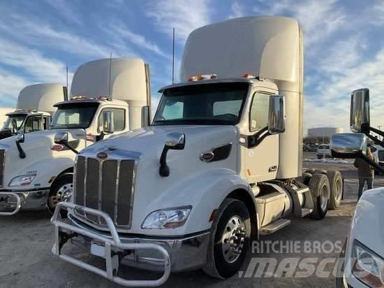 Peterbilt 579 Vilcēji