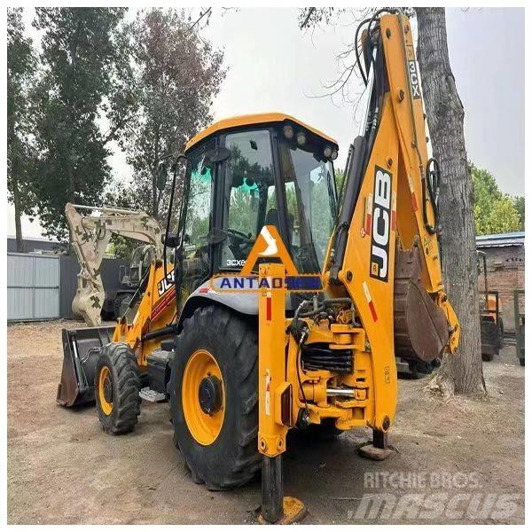 JCB 3 CX Ekskavatori-iekrāvēji