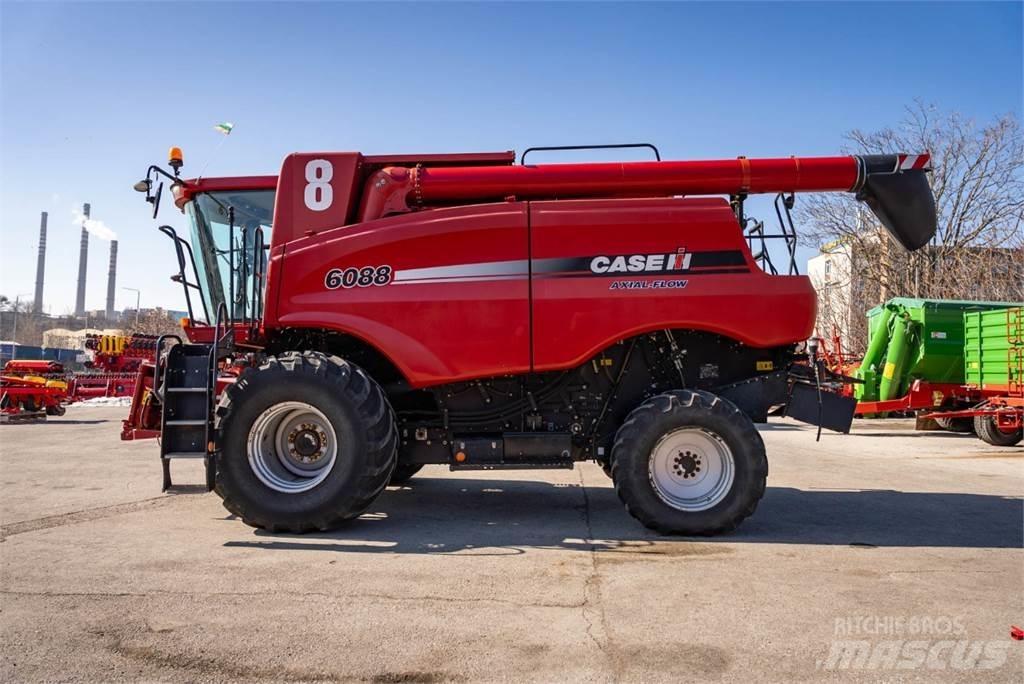 Case IH AF6088 Ražas novākšanas kombaini