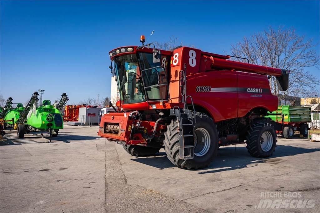 Case IH AF6088 Ražas novākšanas kombaini