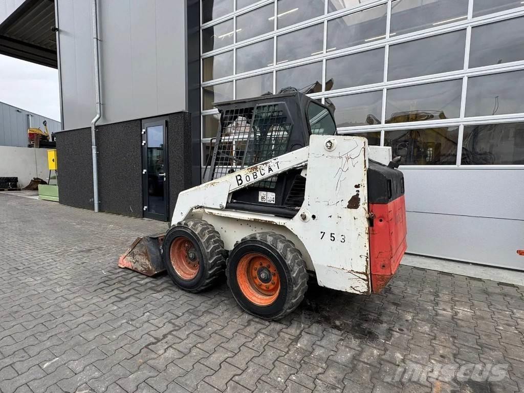 Bobcat 753 Lietoti riteņu kompaktiekrāvēji