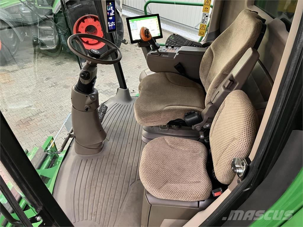 John Deere T560 Ražas novākšanas kombaini