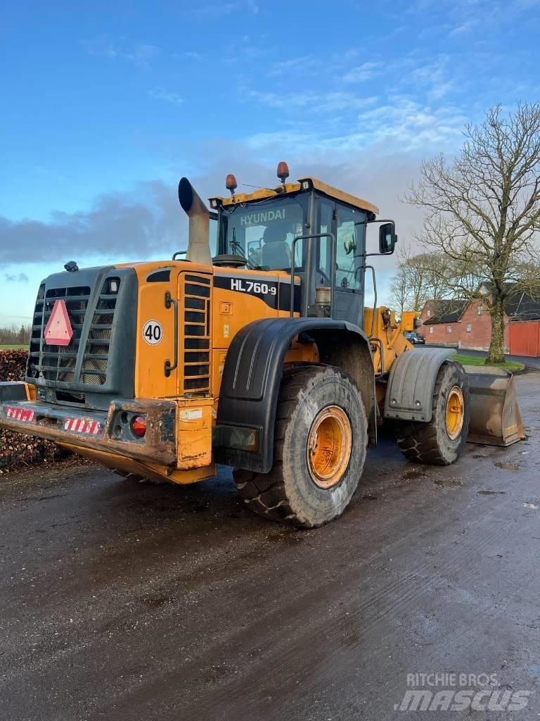 Hyundai HL 760-9 Iekrāvēji uz riteņiem