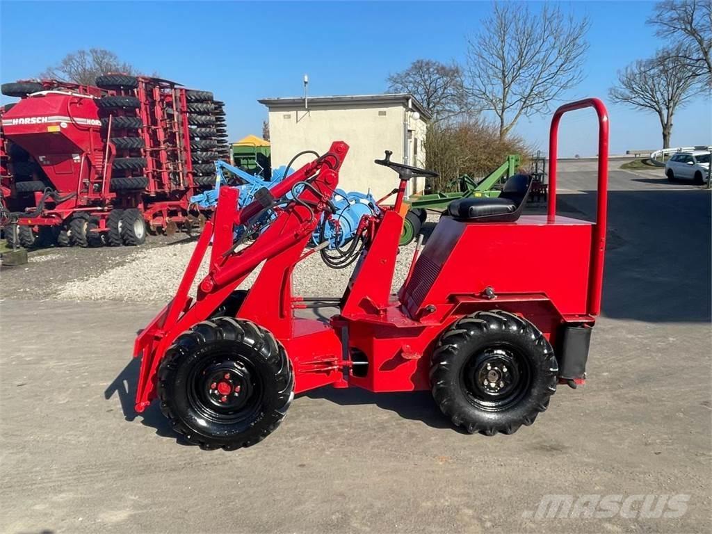 Weidemann 1302 Mini iekrāvēji