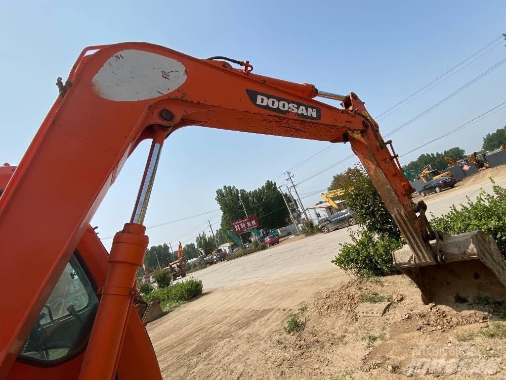 Doosan DH80 Mini ekskavatori < 7 t