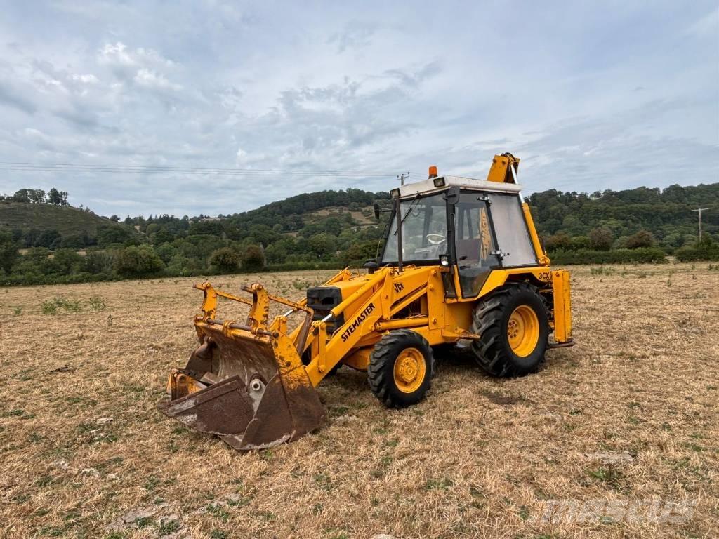 JCB 3 CX Ekskavatori-iekrāvēji