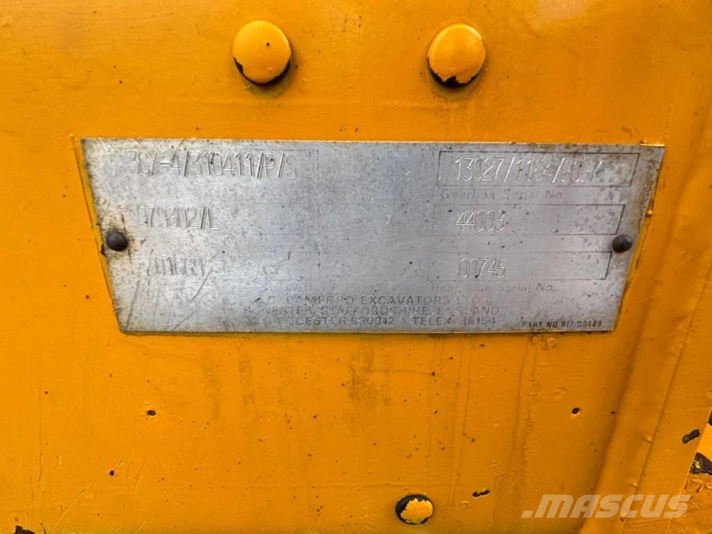 JCB 3 CX Ekskavatori-iekrāvēji