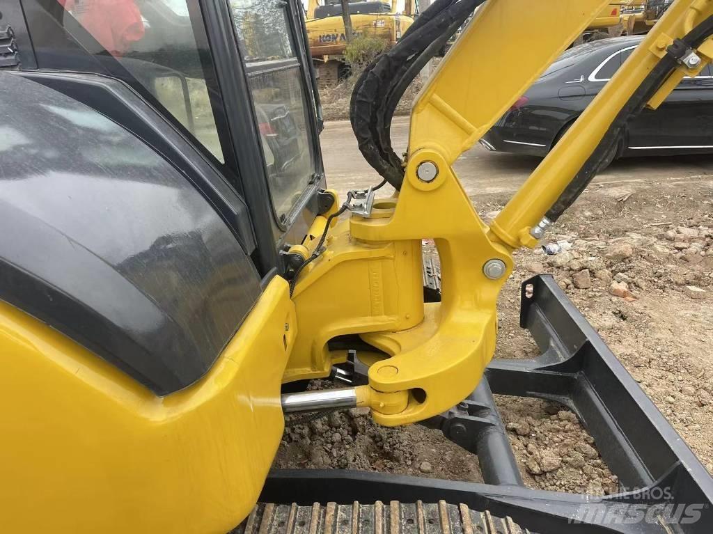 Komatsu PC 40 Mini ekskavatori < 7 t