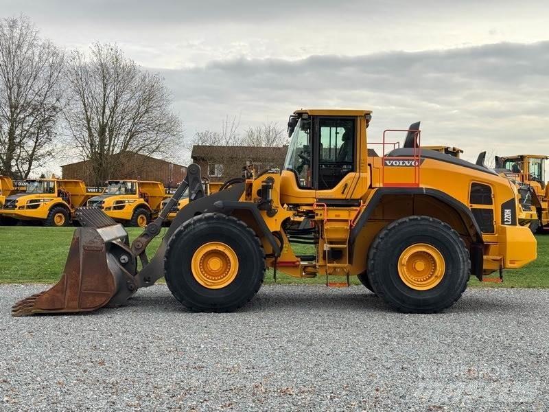 Volvo L 220 H Iekrāvēji uz riteņiem