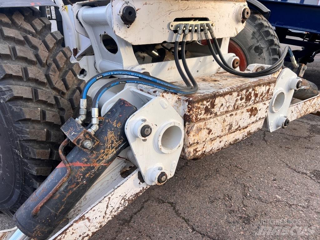 Bobcat T 40.170 Teleskopiskie manipulatori