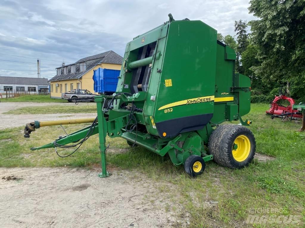 John Deere 852 Rituļu preses