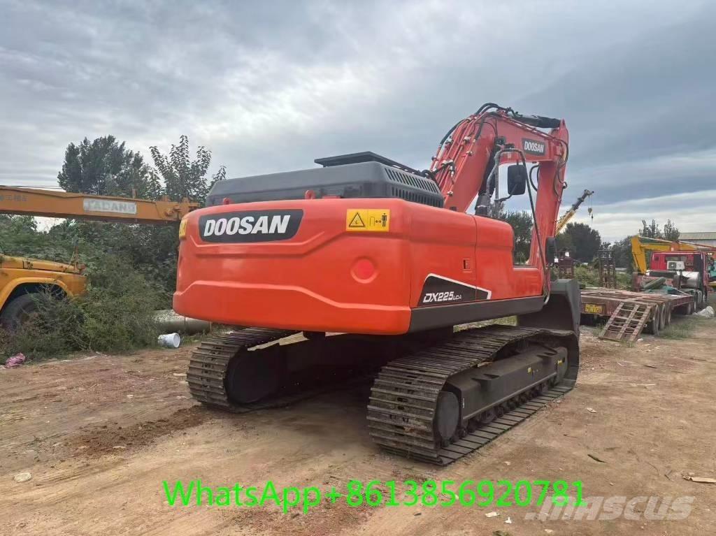 Doosan DX 225 Kāpurķēžu ekskavatori
