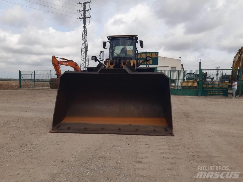 CAT 980 M Iekrāvēji uz riteņiem