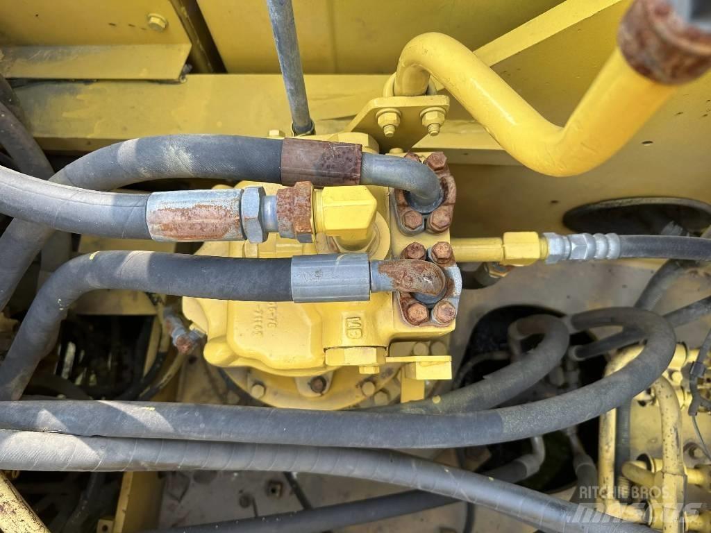 Komatsu PC240-8 Kāpurķēžu ekskavatori