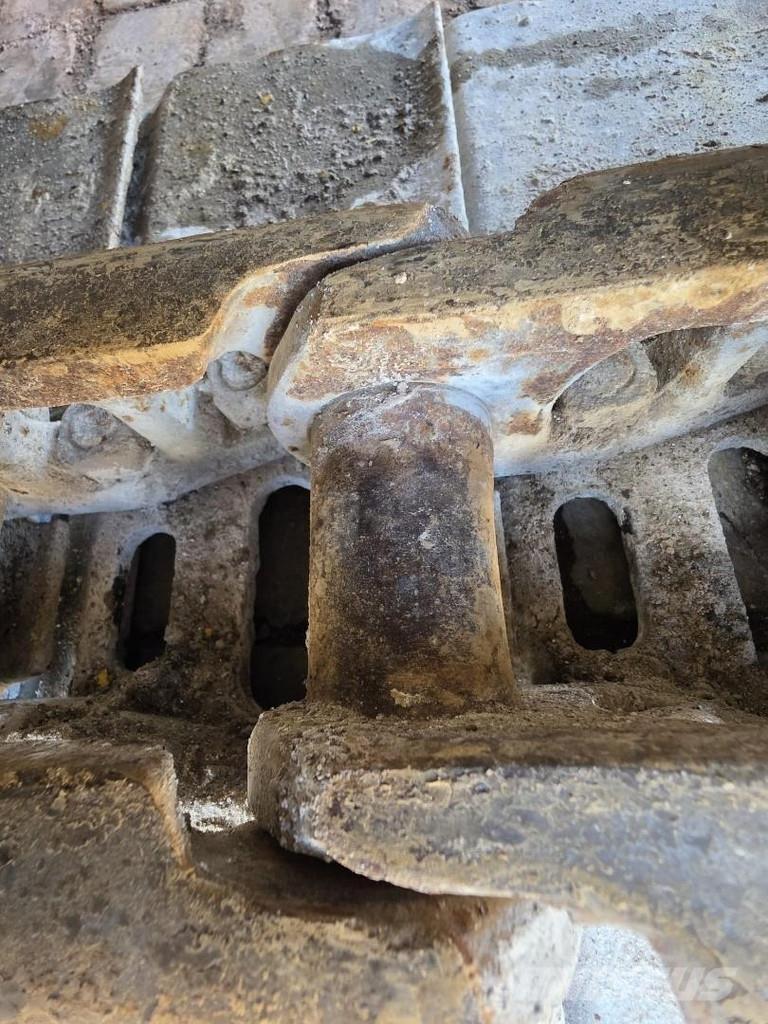 Komatsu PC210LC-8 Kāpurķēžu ekskavatori