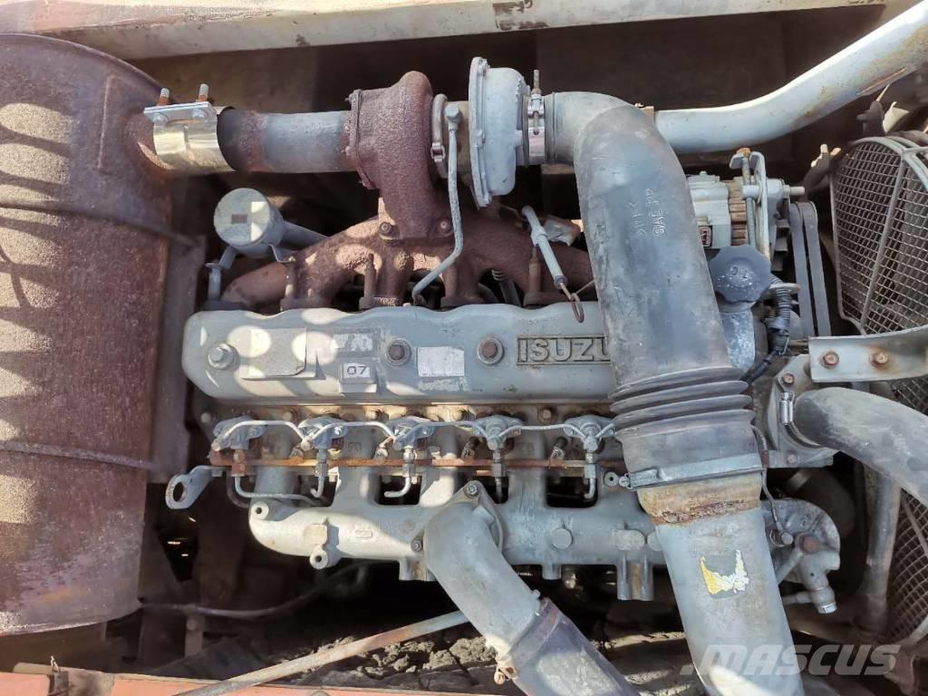 Hitachi ZX 210 W Ekskavatori uz riteņiem