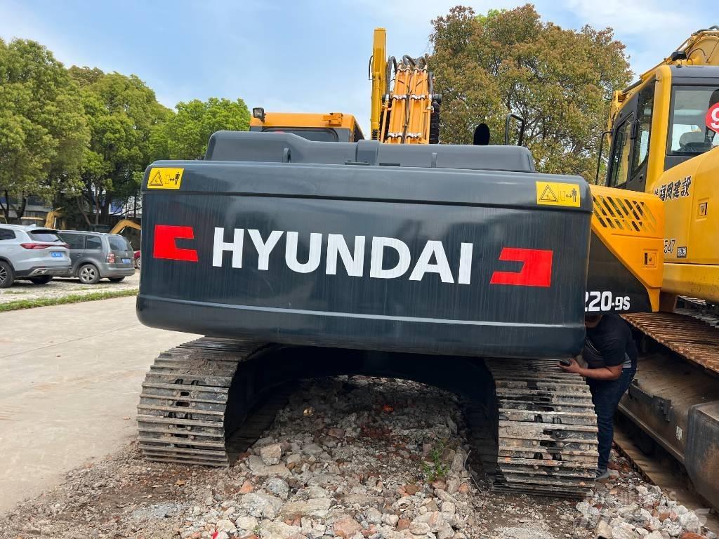 Hyundai 220LC-9S Kāpurķēžu ekskavatori