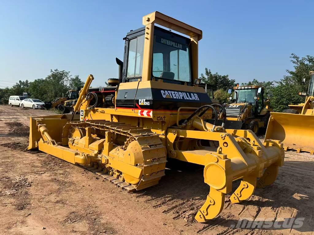 CAT D6G Kāpurķēžu buldozeri