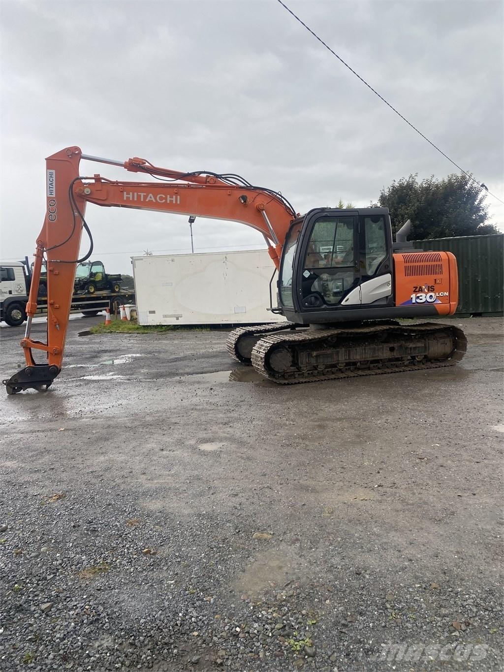 Hitachi 130-6 Kāpurķēžu ekskavatori