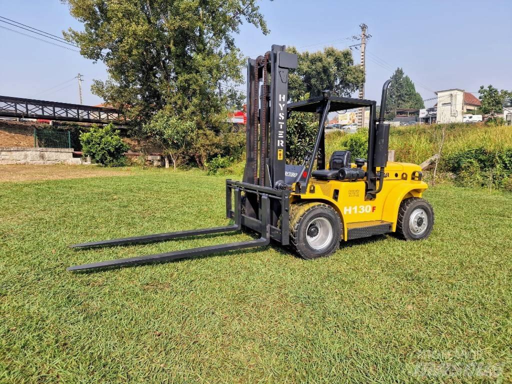 Hyster H 130 F Tehnika ar dīzeļa dzinēju