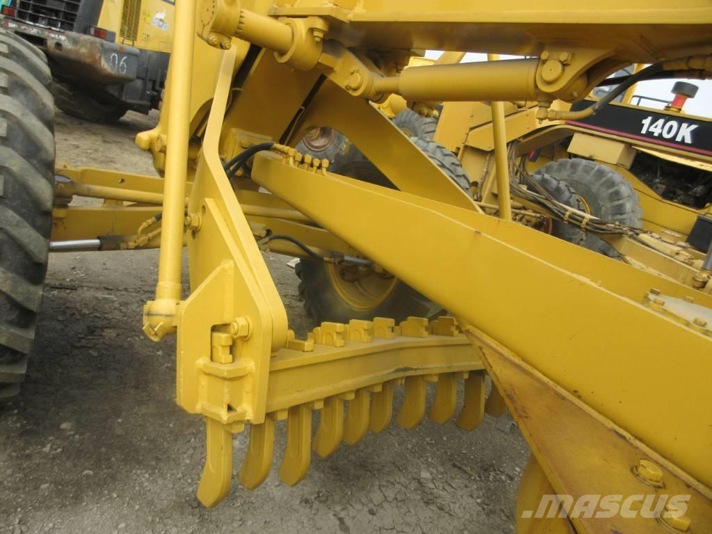 Komatsu GD 623 Greideri