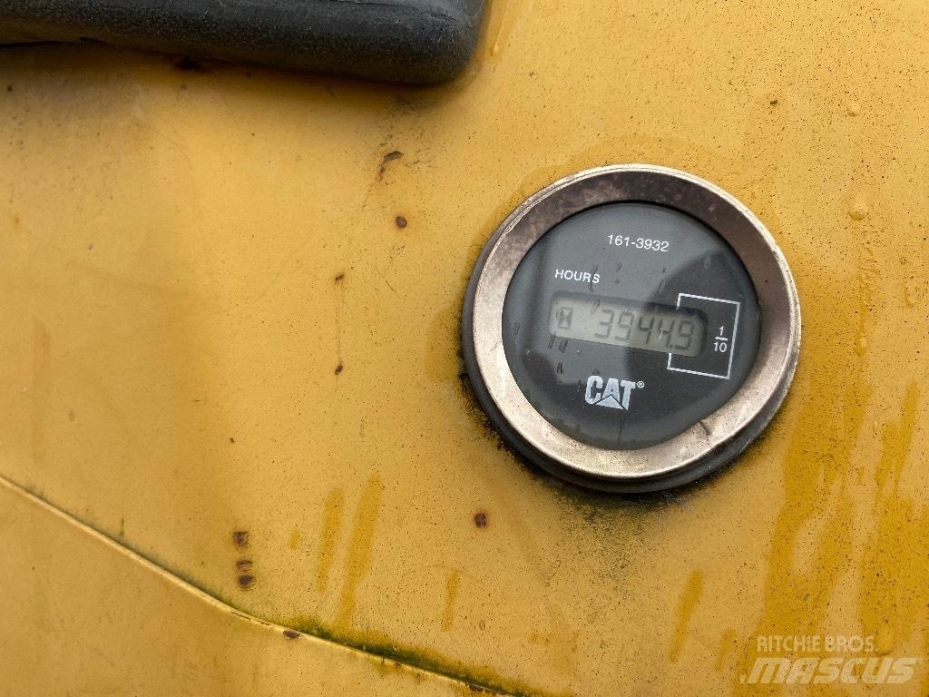 CAT D5G XL Kāpurķēžu buldozeri