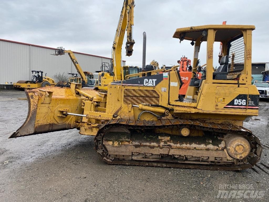 CAT D5G XL Kāpurķēžu buldozeri