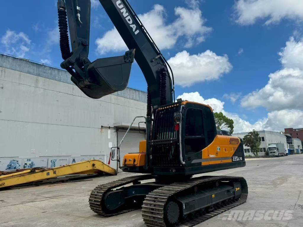 Hyundai R220LC-9S Kāpurķēžu ekskavatori
