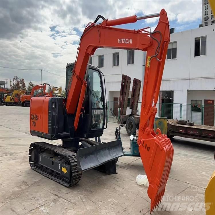 Hitachi zx70 Kāpurķēžu ekskavatori